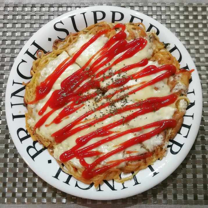 残ったパスタで焼きパスタ